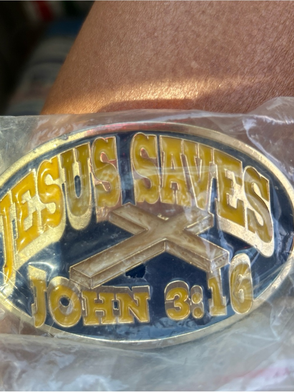 Religious Oval 'Jesus Saves John 3:16' belt buckle 
Navy & Gold
